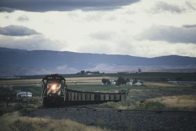 BN ballast train at Quincy, Washington