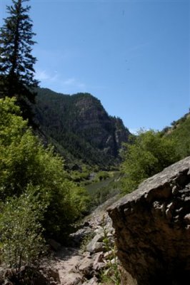 Hanging Lake canyon