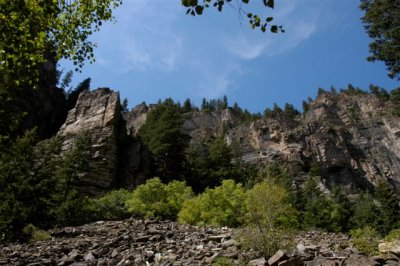 Hanging Lake canyon