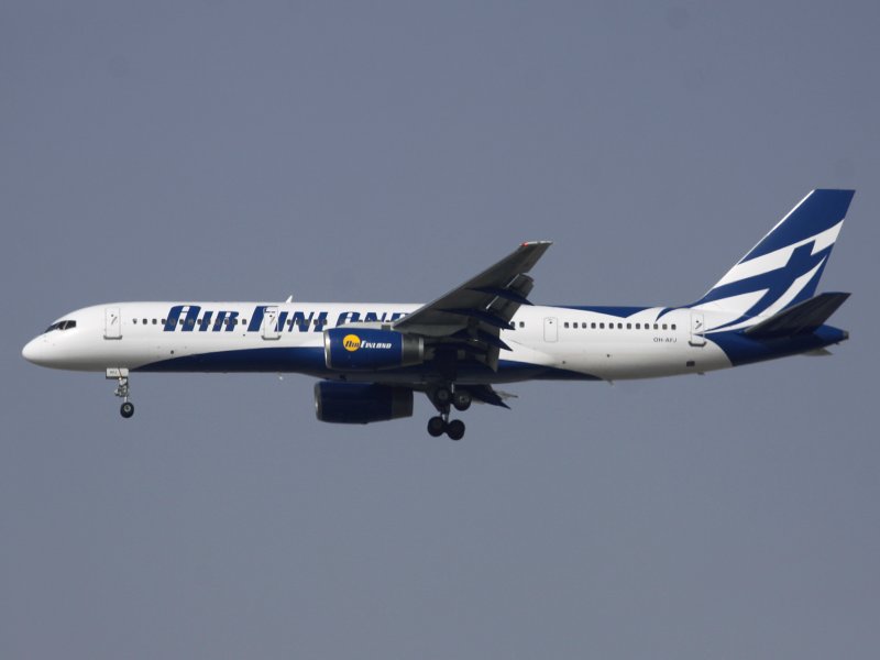 B752 OH-AFJ