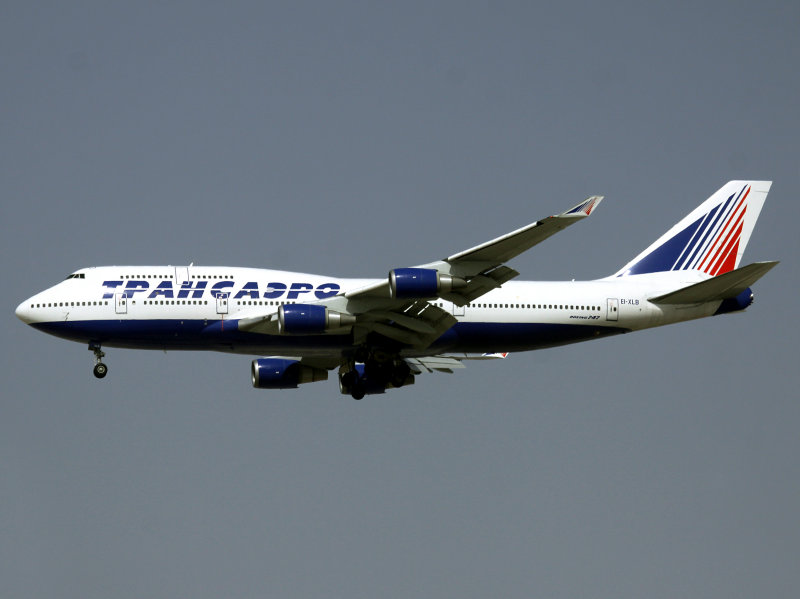 B747-400 EI-XLB