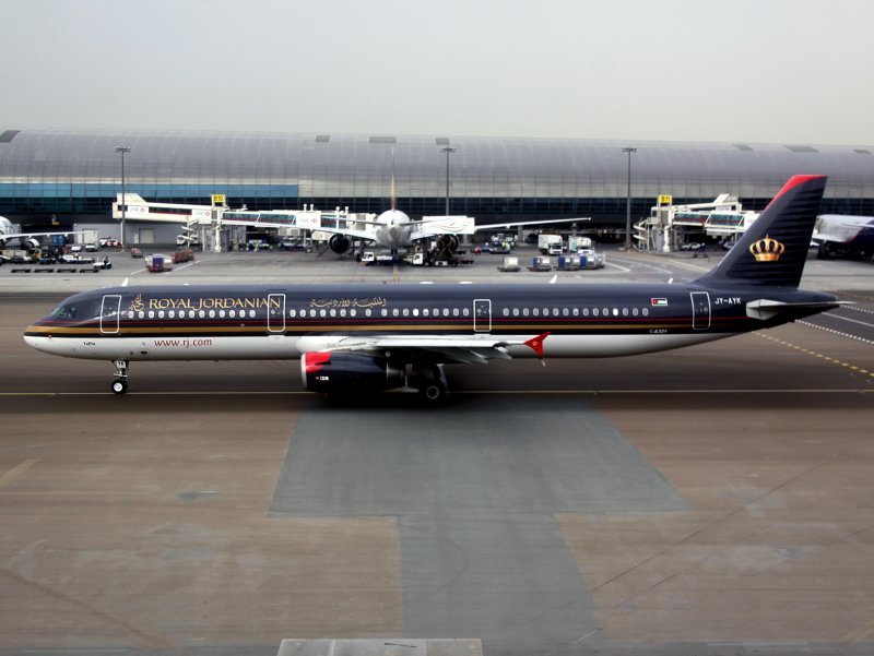 A321 JY-AYK