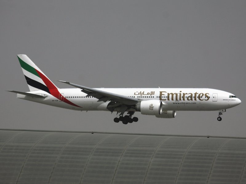 B772 A6-EWI