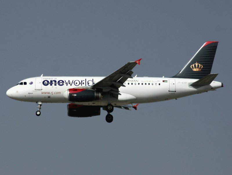 A319 JY-AYP