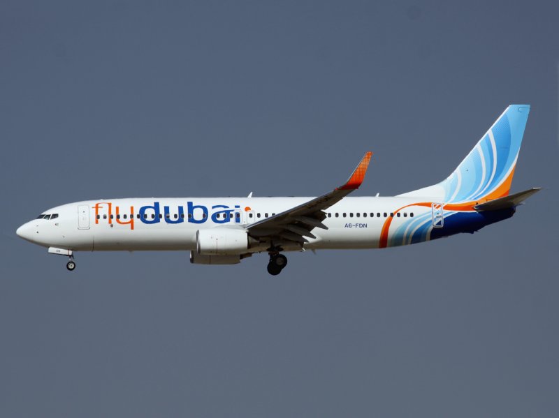 B738  A6-FDN