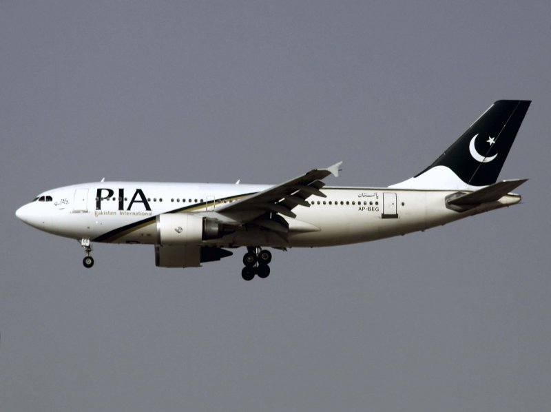 A310-300 AP-BEG