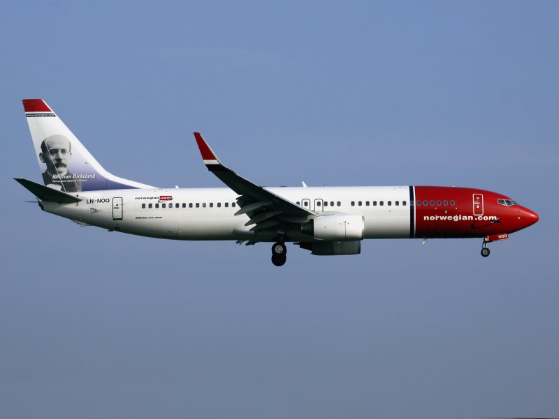 B737-800   LN-NOQ
