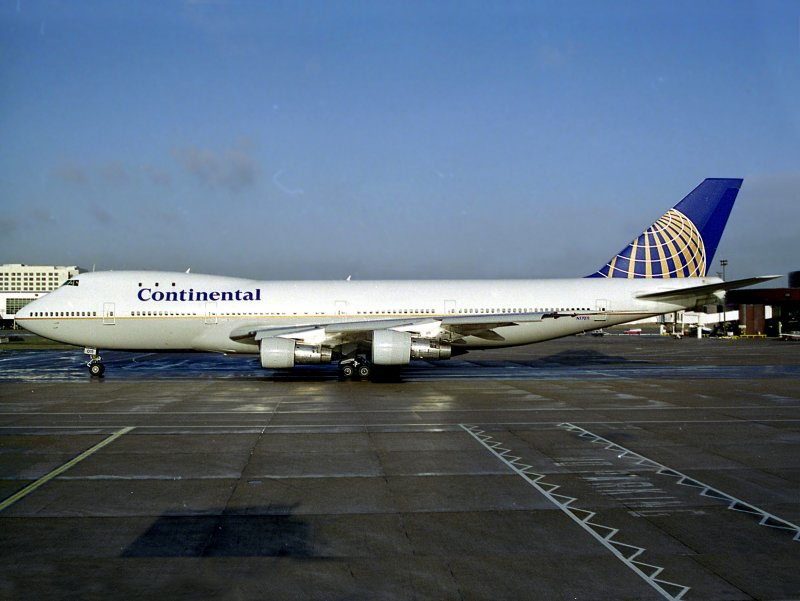 B747-200   N17011