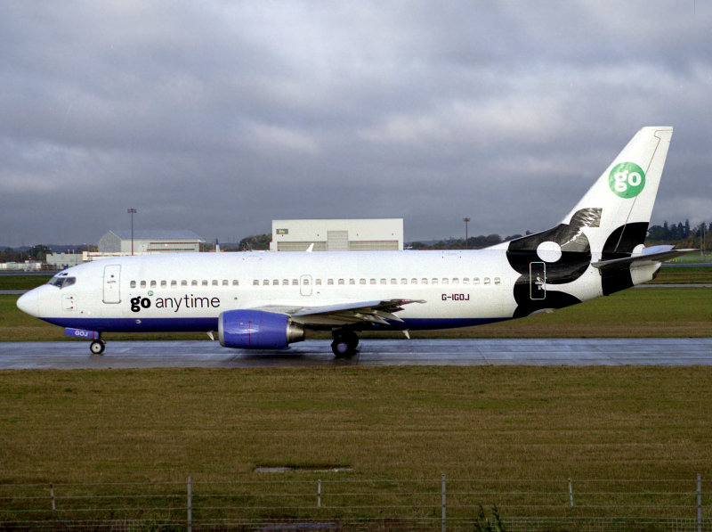 B737-300    G-IGOJ