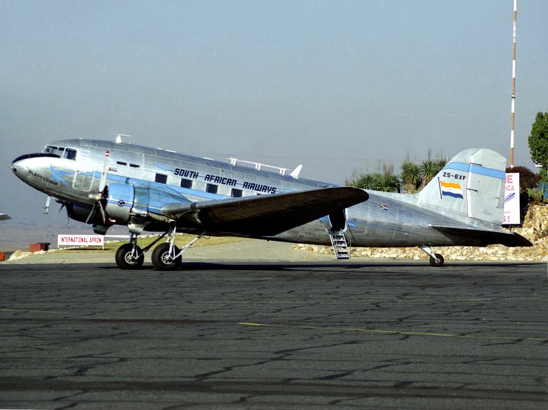 Douglas DC-3 ZS-BXF