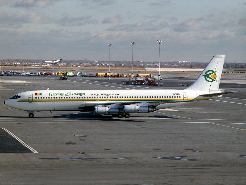 B707-320  N732Q