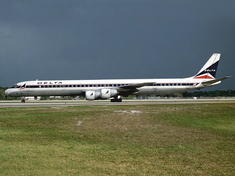 DC8-71   N1304L