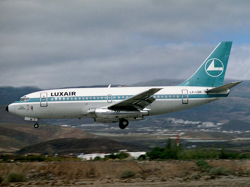 B737-200   LX-LGH