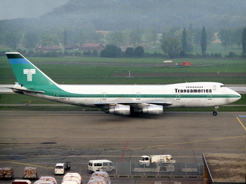 B747-200  N742TV