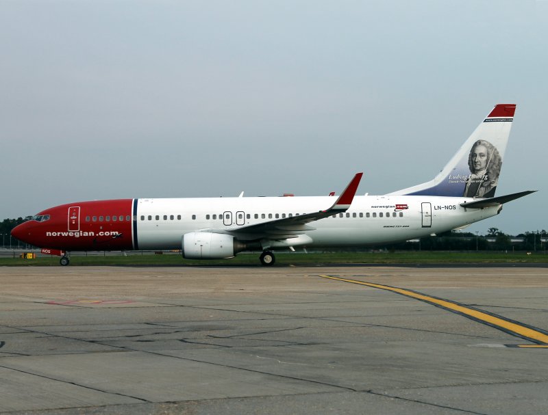 B737-800 LN-NOS