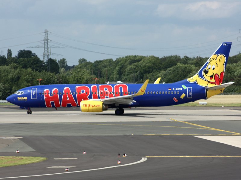 B737-800 D-AHFM