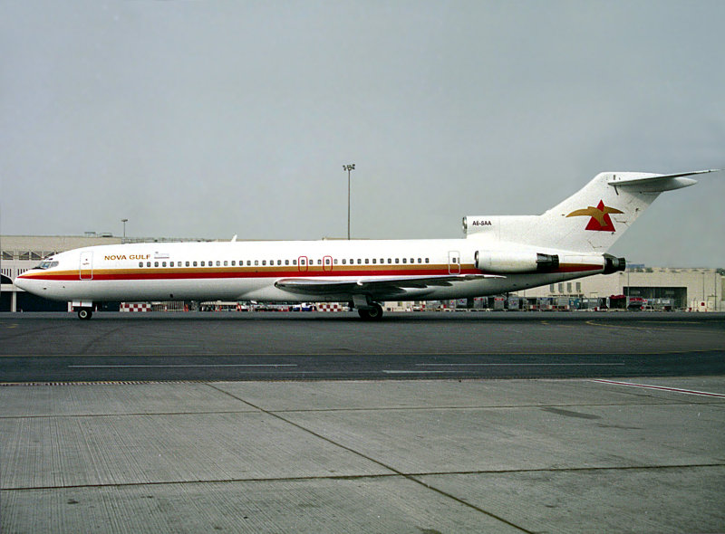 B727-200  A6-SAA