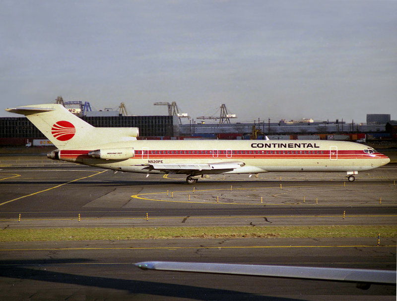 B727-200  N520PE