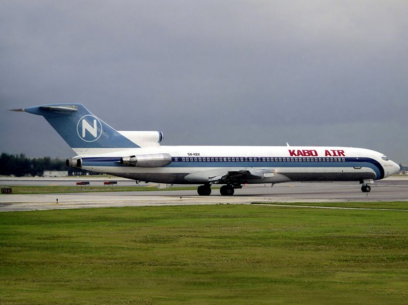 B727-200 5N-KBX