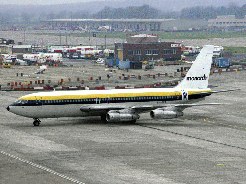Boeing 720 G-AZFB