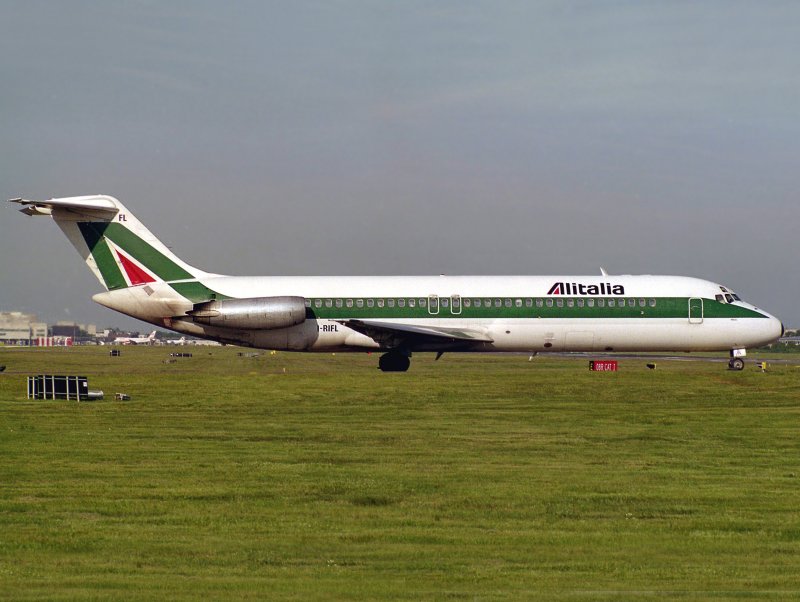 DC9-30    I-RIFL