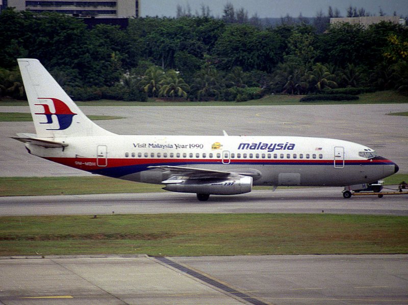 B737-200   9M-MBH
