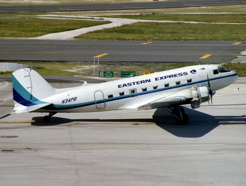 DC-3    N34PB