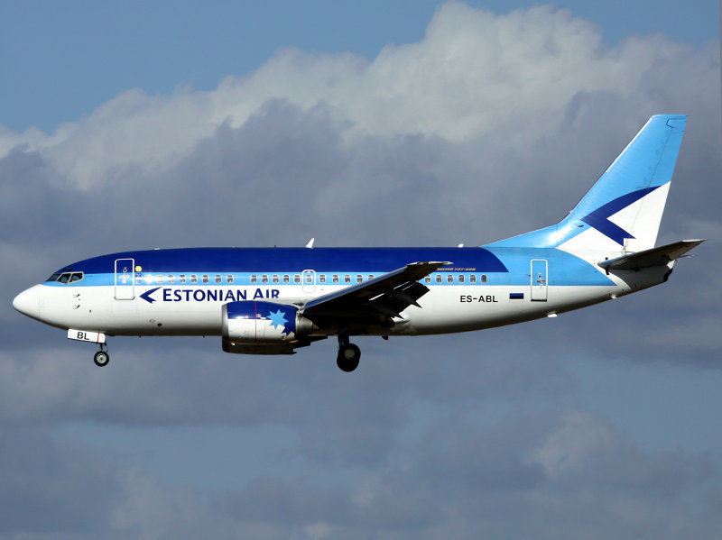 B737-500    ES-ABL