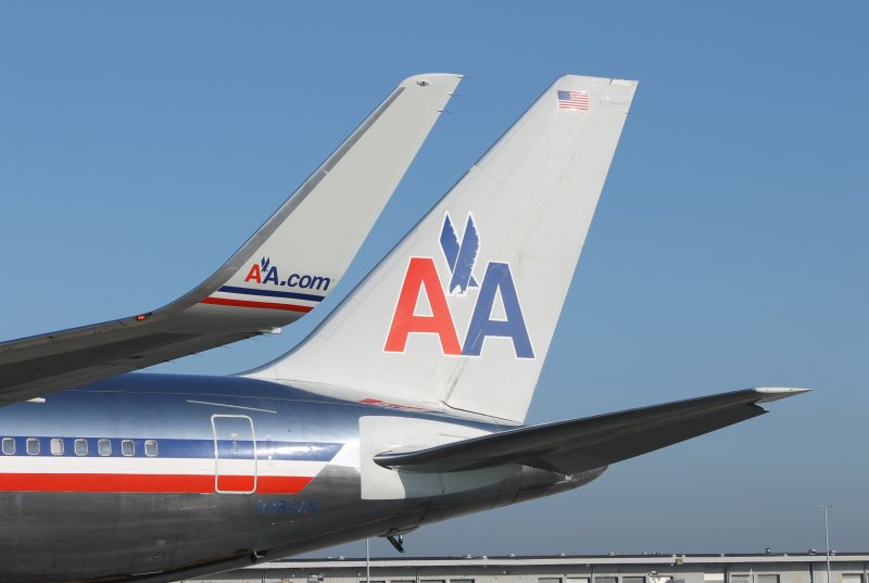 B767-300 N380AN