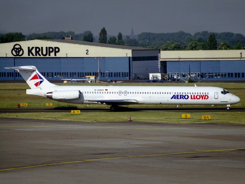 MD83  D-AGWB