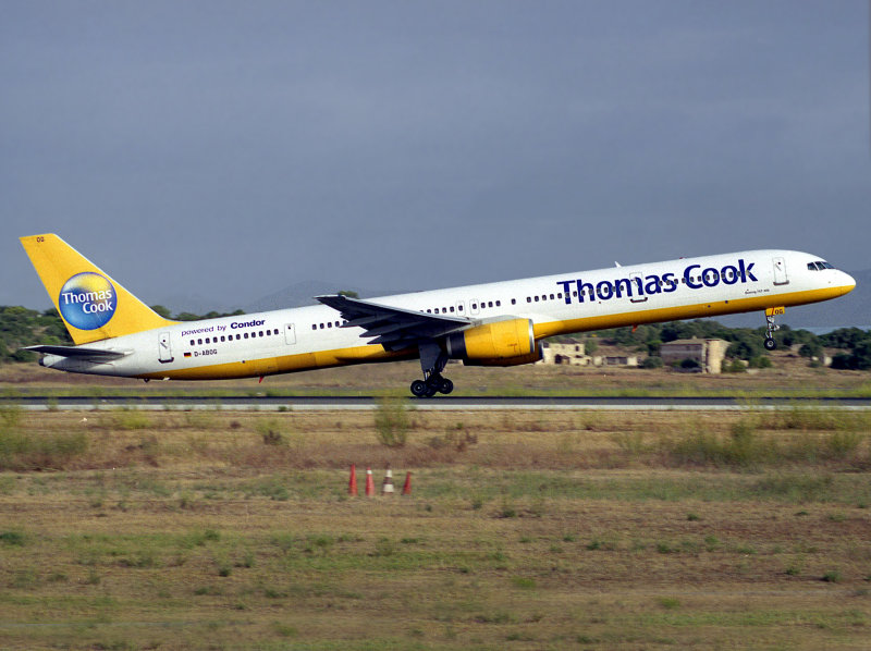 B757-300  D-ABOG