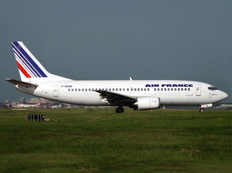 B737-300    F-GHVN