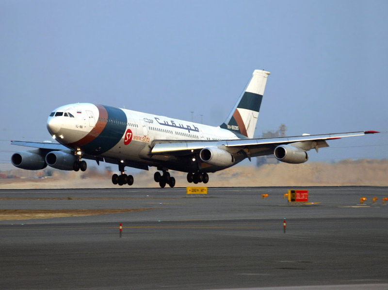 IL-86  RA-86085
