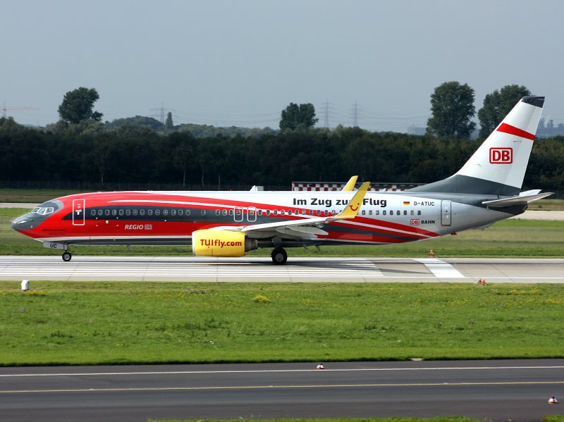 B737-800 D-ATUC