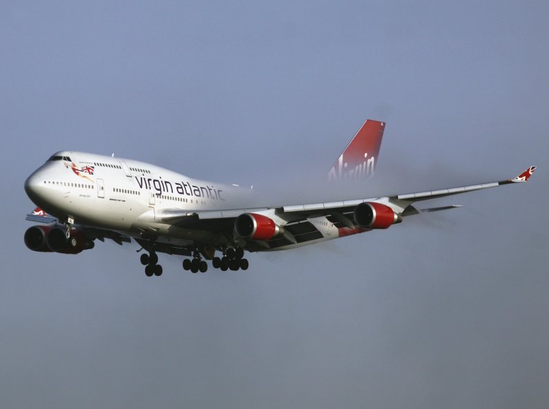 VS  744