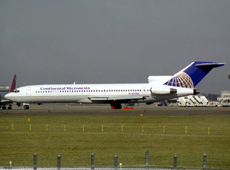 B727-200  N79745