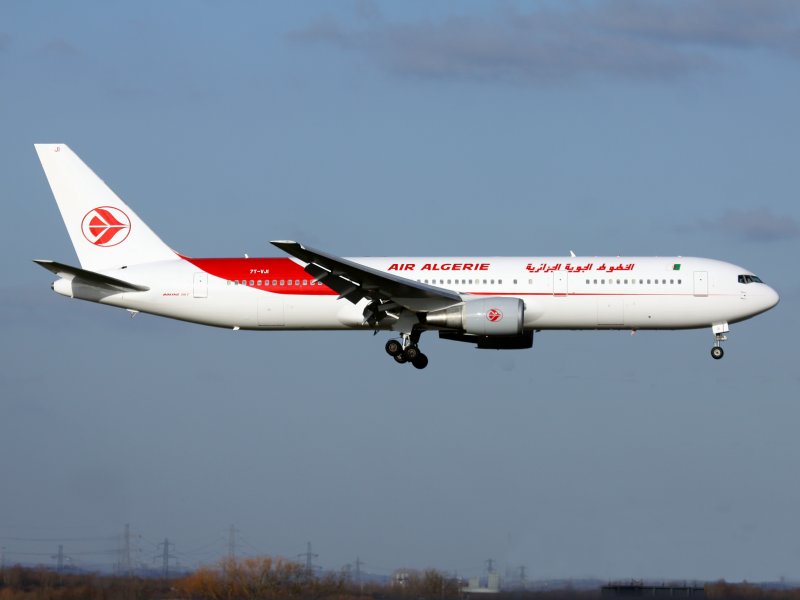 B767-300  7T-VJI
