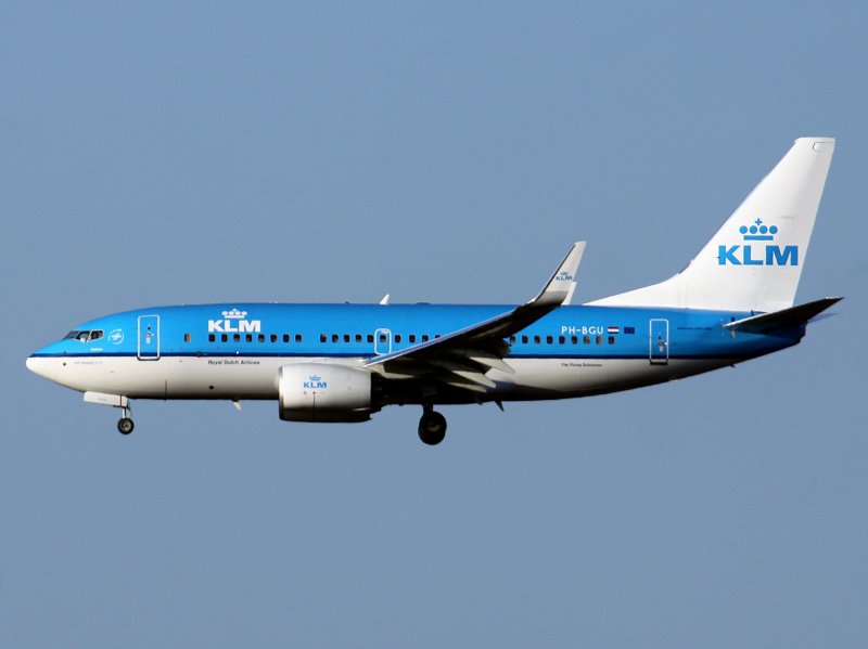 B737-700   PH-BGU