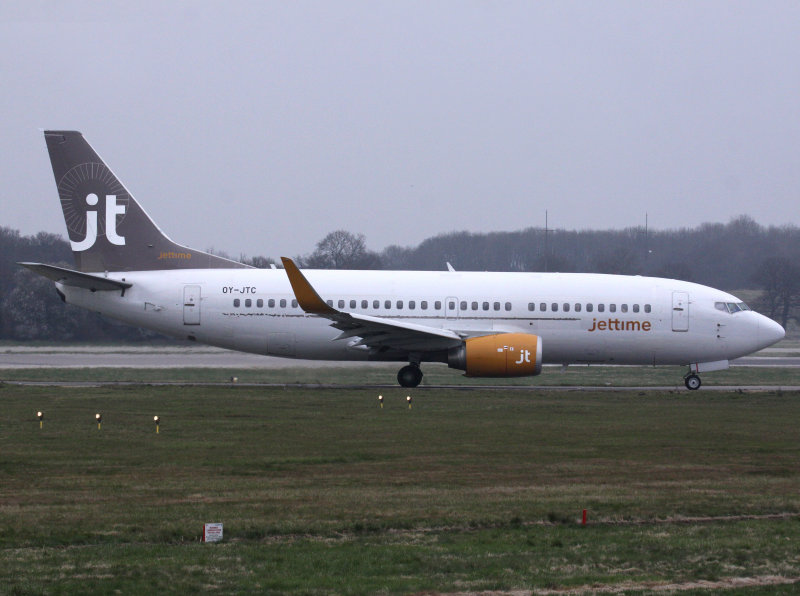 B737-300  OY-JTC