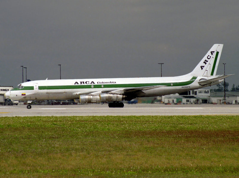 DC8-54F  HK-2587X