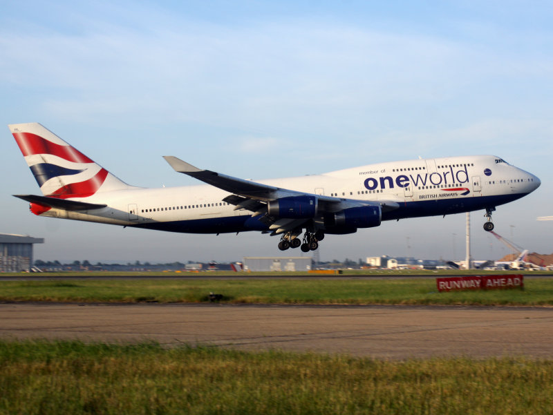 B744 G-CIVL