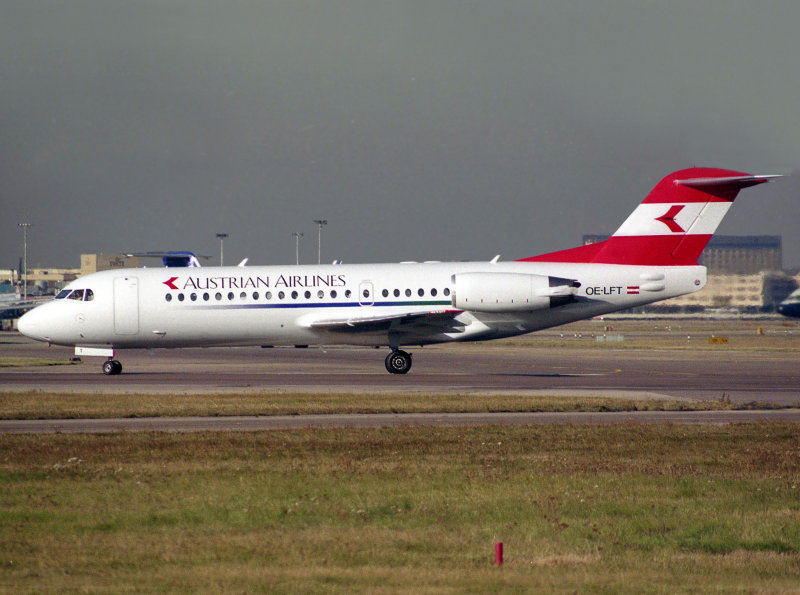 Fokker FK-70  OE-LFT  