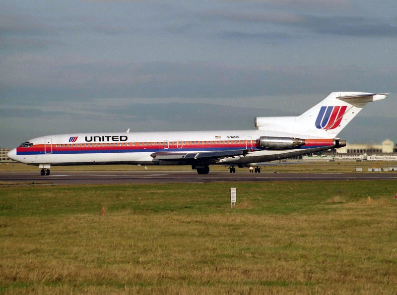 B727-200  N7622U  