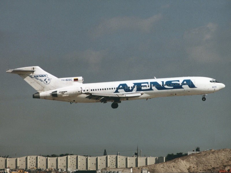 B727-200 YV-823C