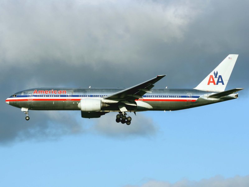 B777-200 N774AN