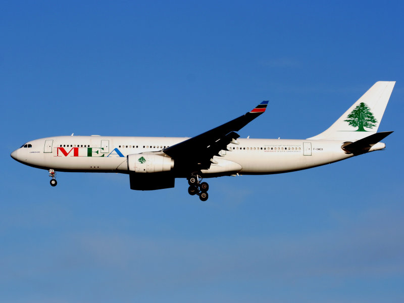 Airbus 330-200 F-OMEB