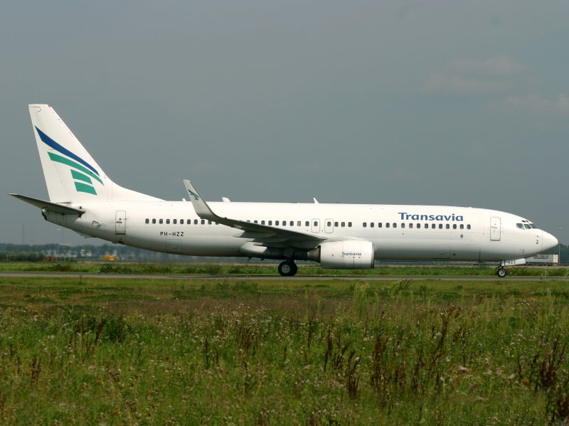 Boeing 737-800 PH-HZZ 