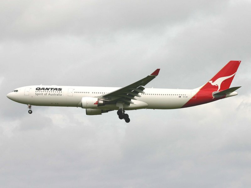 A-330-300 VH-QPI 