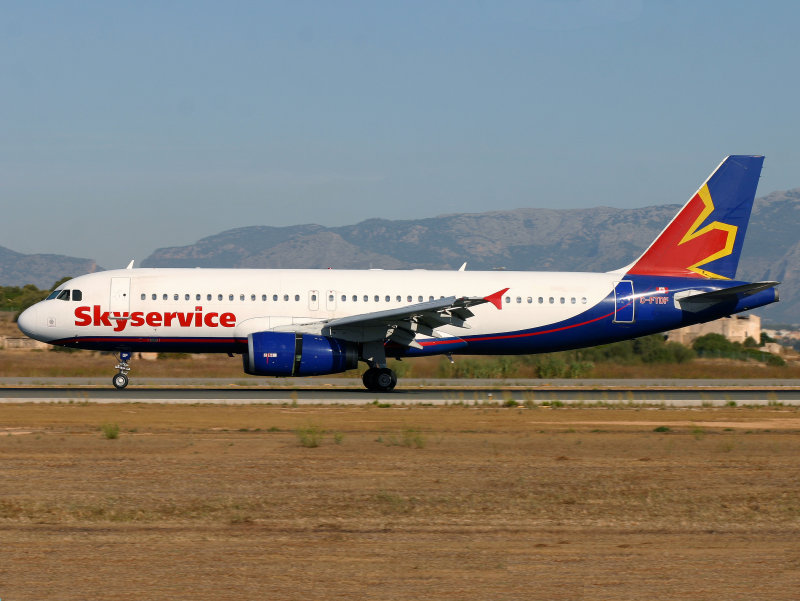 A320 C-FTDF