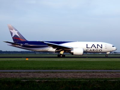 B772F   N772LA